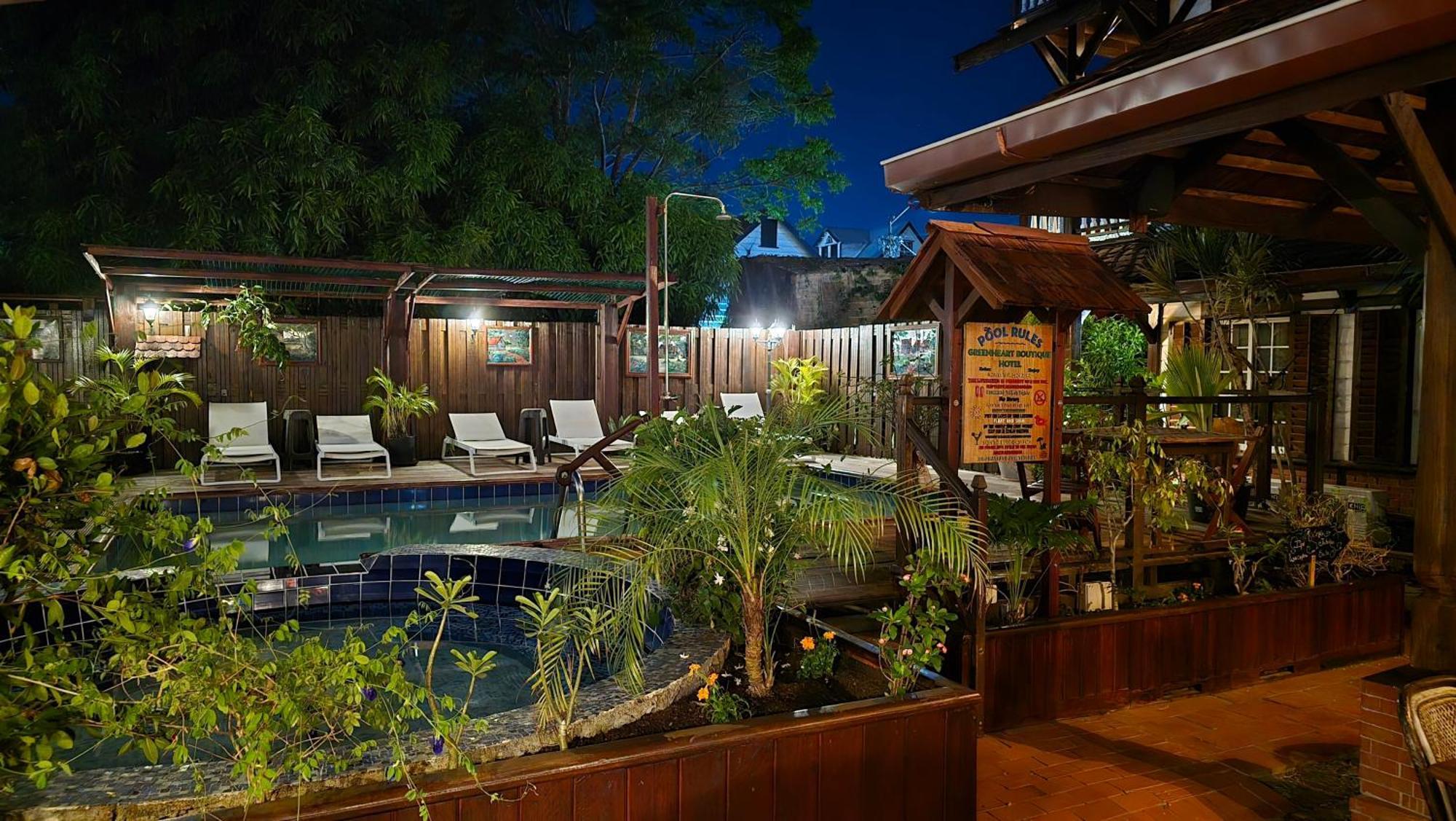 Greenheart Boutique Hotel パラマリボ エクステリア 写真