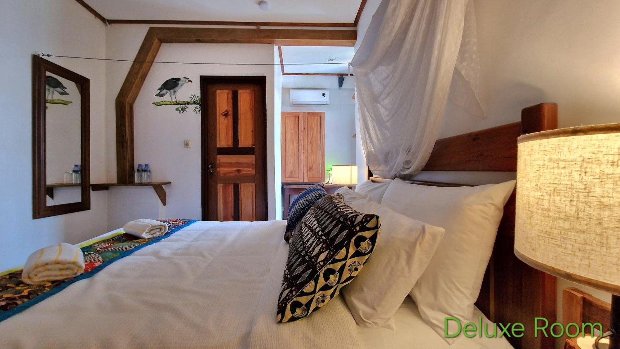 Greenheart Boutique Hotel パラマリボ エクステリア 写真