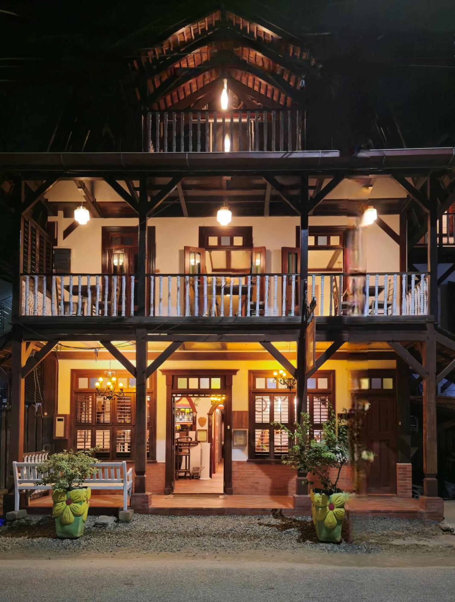 Greenheart Boutique Hotel パラマリボ エクステリア 写真