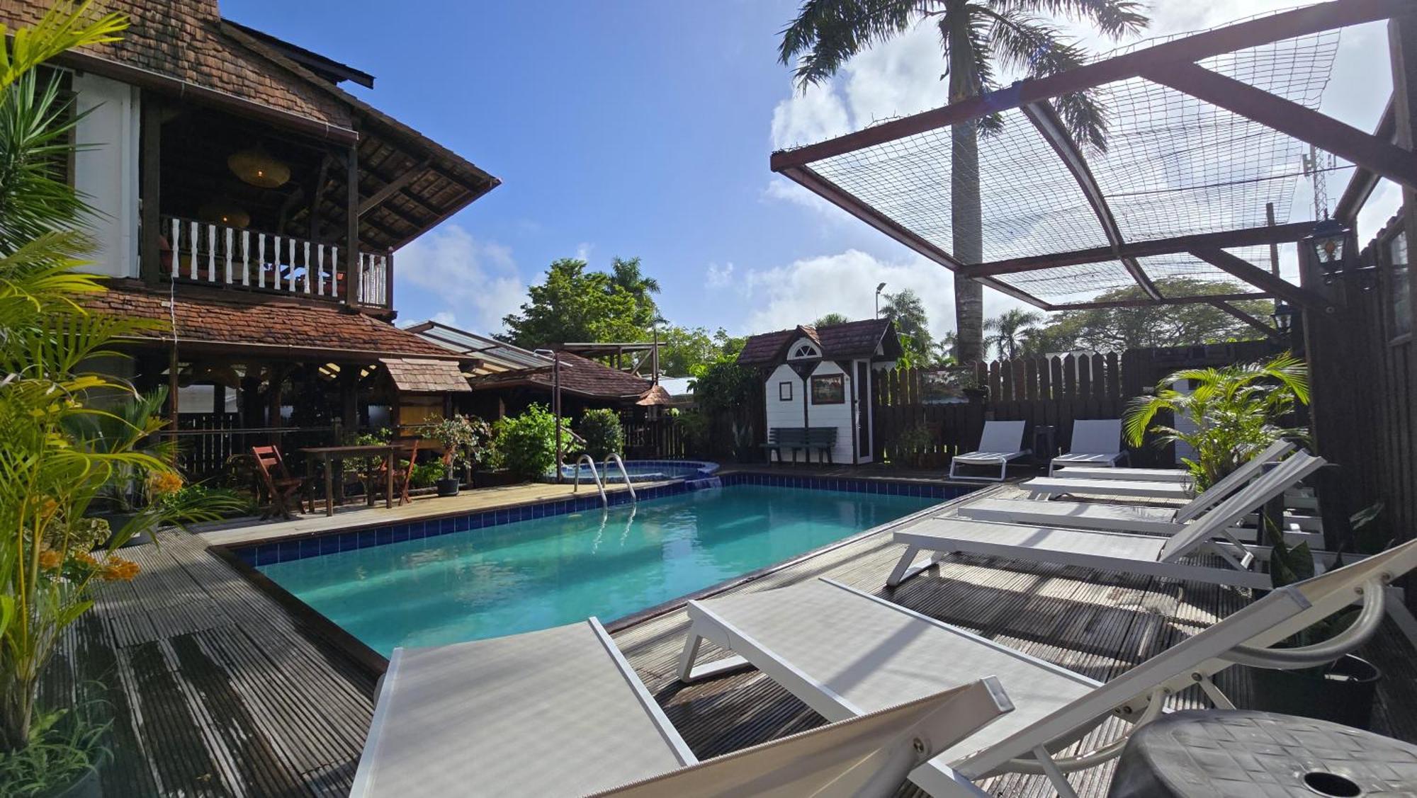 Greenheart Boutique Hotel パラマリボ エクステリア 写真